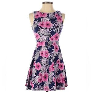 💝3/$20 NWOT Victoria's Secret Pink Floral Dress